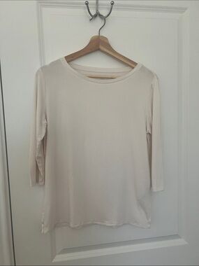 Majestic Filatures top.